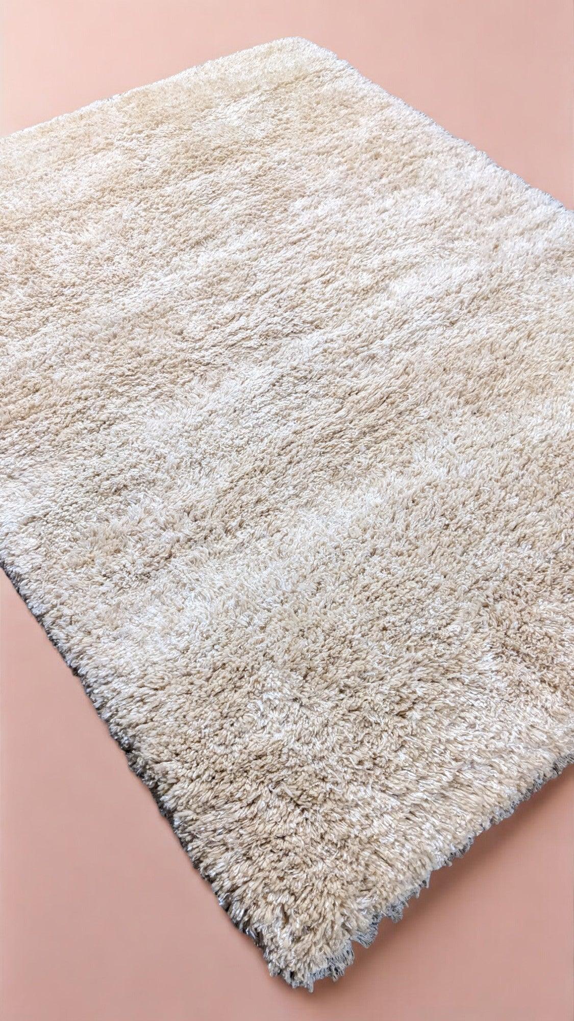 Lumen Shaggy Hand Knotted Rug - 266 x 193 cm