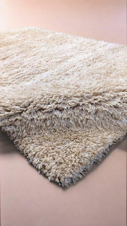 Lumen Shaggy Hand Knotted Rug - 266 x 193 cm