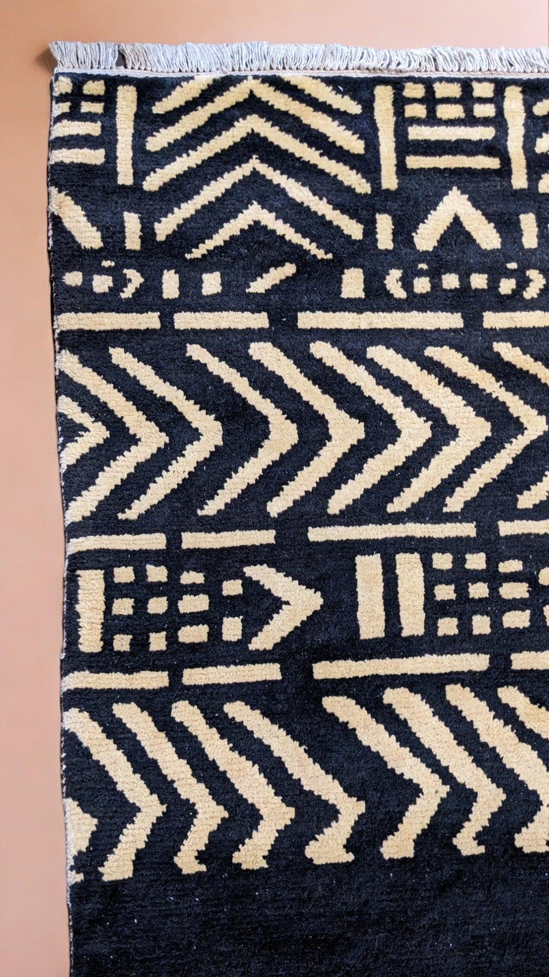 Dinka Hand Knotted Rug - 278 x 253 cm